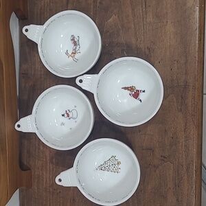 EUC Pottery Barn Holiday Cheer Ornament Bowls Set of 4 Berry Bowls Candy Bowls